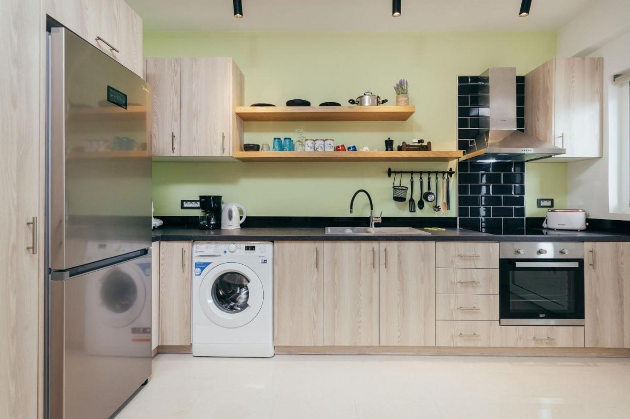 Corner45 Apartments In Kalamaki Center, By Zantewize Luaran gambar